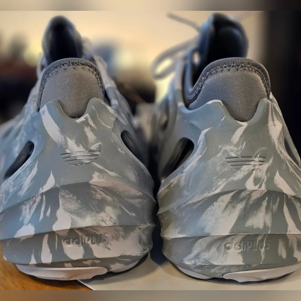 Adidas Adifom Q Sz 10‎